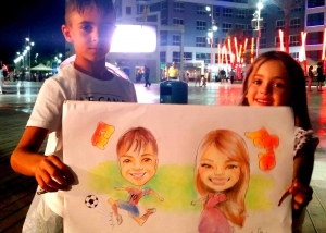 אטרקציית הקריקטורות לכל המשפחה עם מתנה ומזכרת יחודית - קריקטוריסט