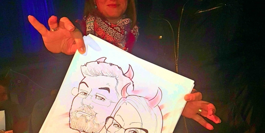 אטרקציית ציורי קריקטורה זוגי כמתנה יפה לאורחים מאירוע החתונה