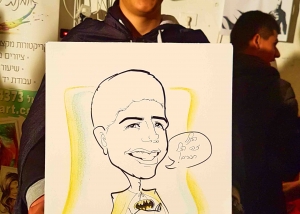 ציורי קריקטורות כאטרקציה והפעלה יפה וכיפית לכל הבנים ובנוסף מתנות ומזכרות לכל החברים מאירוע הבר מצווה - מבתאל הקריקטוריסטית