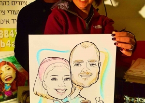 ציורי קריקטורה זוגיים לכל חגיגה משפחתית, כל אורח מקבל מתנה יפה ומצחיקה מאת בץאל הקריקטוריסטית