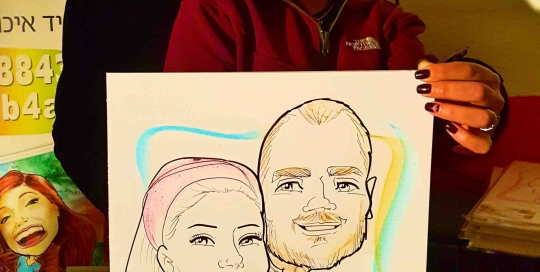 ציורי קריקטורה זוגיים לכל חגיגה משפחתית, כל אורח מקבל מתנה יפה ומצחיקה מאת בץאל הקריקטוריסטית